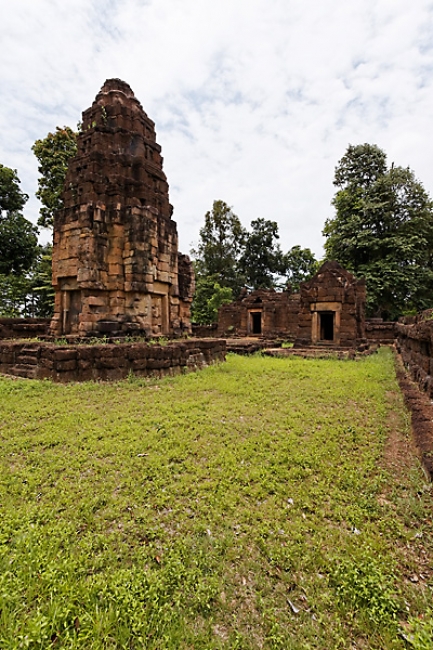 26-Prasat Ta Muen Toch-032